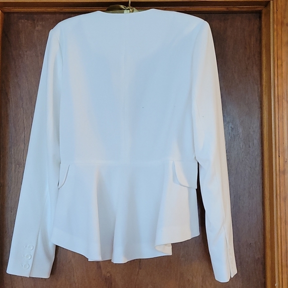 White jacket - Picture 2 of 3